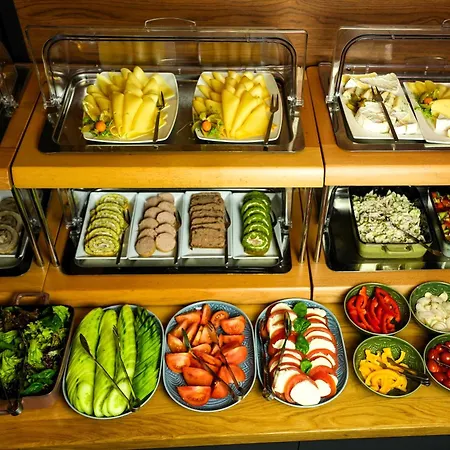 Aparthotel Fama Old Town 4*