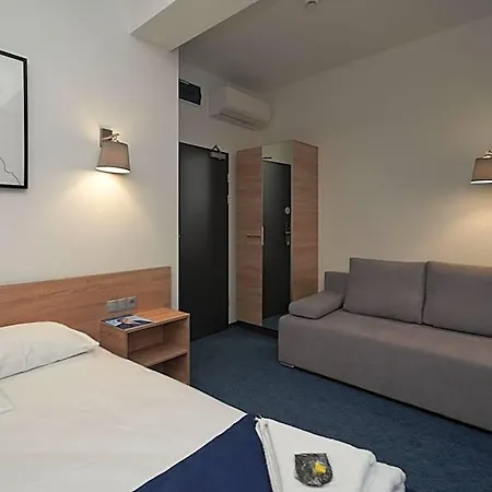 Fama Old Town 4*