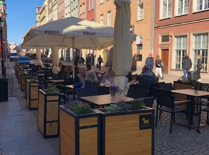 Fama Old Town Aparthotel