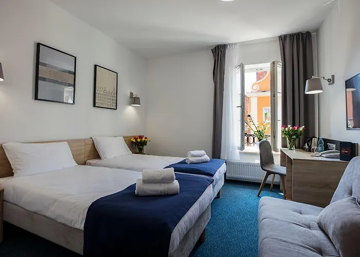 Fama Old Town Aparthotel 4*