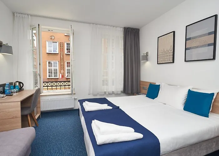 Aparthotel Fama Old Town 4*